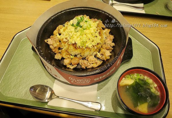pepper lunch胡椒廚房(漢神巨蛋店)：Pepper Lunch胡椒廚房(漢神巨蛋店)        ..盡情揮灑DIY調出自己的美味~~