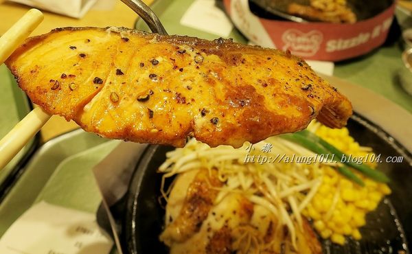 pepper lunch胡椒廚房(漢神巨蛋店)：Pepper Lunch胡椒廚房(漢神巨蛋店)        ..盡情揮灑DIY調出自己的美味~~