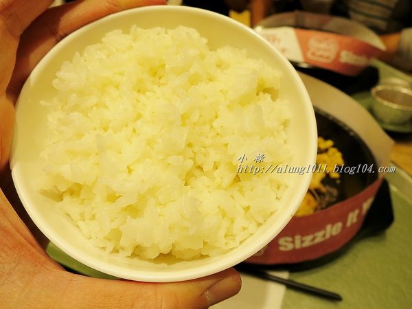 pepper lunch胡椒廚房(漢神巨蛋店)：Pepper Lunch胡椒廚房(漢神巨蛋店)        ..盡情揮灑DIY調出自己的美味~~