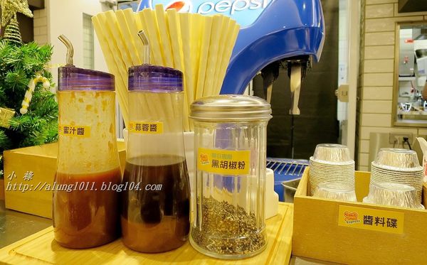 pepper lunch胡椒廚房(漢神巨蛋店)：Pepper Lunch胡椒廚房(漢神巨蛋店)        ..盡情揮灑DIY調出自己的美味~~