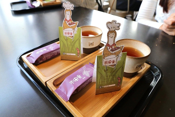 米田貢：【南投景點】埔里親子旅遊新景點米田貢~免門票入園/搭乘鐵道小火車/木製溜滑梯和沙坑/免費試吃整顆的米製水果酥