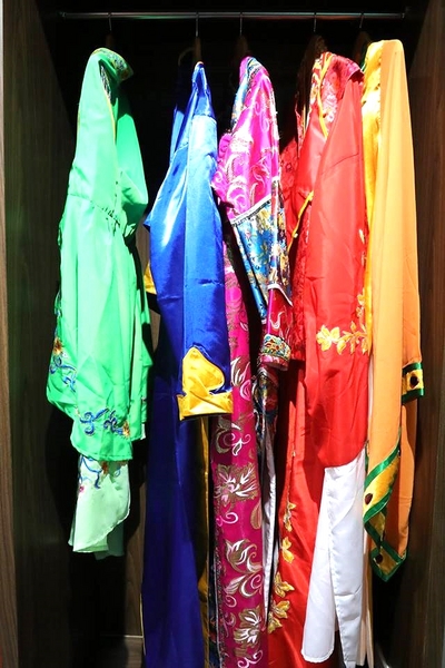 桃園市土地公文化館：【桃園景點】桃園市新景點~土地公文化館/好多種語音導覽跟互動遊戲/親子旅遊好去處/免費提供戲服來唱戲/廟宇建築及熱鬧的慶典活動