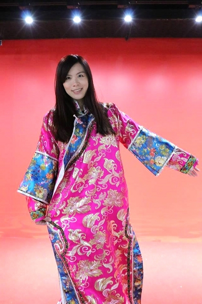 桃園市土地公文化館：【桃園景點】桃園市新景點~土地公文化館/好多種語音導覽跟互動遊戲/親子旅遊好去處/免費提供戲服來唱戲/廟宇建築及熱鬧的慶典活動