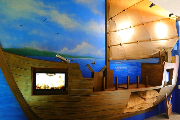 桃園市土地公文化館：【桃園景點】桃園市新景點~土地公文化館/好多種語音導覽跟互動遊戲/親子旅遊好去處/免費提供戲服來唱戲/廟宇建築及熱鬧的慶典活動