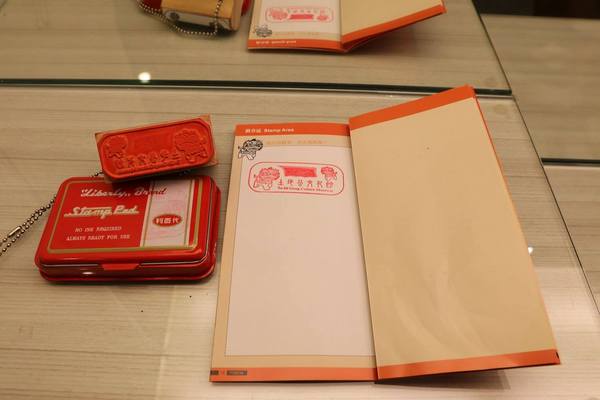 桃園市土地公文化館：【桃園景點】桃園市新景點~土地公文化館/好多種語音導覽跟互動遊戲/親子旅遊好去處/免費提供戲服來唱戲/廟宇建築及熱鬧的慶典活動