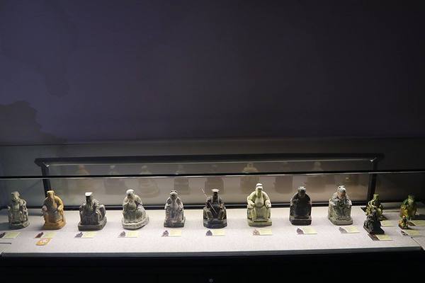 桃園市土地公文化館：【桃園景點】桃園市新景點~土地公文化館/好多種語音導覽跟互動遊戲/親子旅遊好去處/免費提供戲服來唱戲/廟宇建築及熱鬧的慶典活動