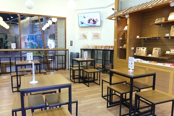 BORTALE博樂里:【嘉義食記】BORTALE博樂里~福義軒博物館店/涼蛋捲香芋和手工樂扣/台式的精緻下午茶,進駐在博物館裡,打造豪華舒適的用餐環境,卻是平價的消費,結合自家的美味餅乾,研發出新口味所提供出來的特色餐點