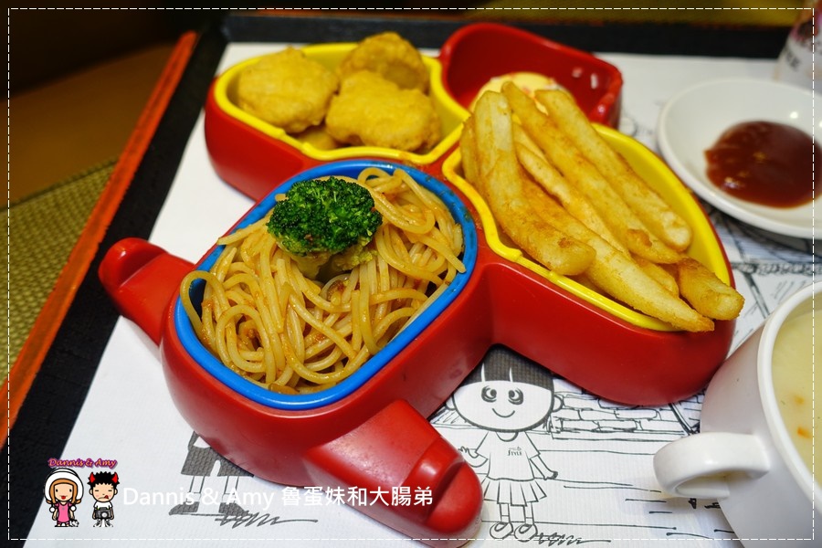 20161224《竹北餐廳》風尚人文咖啡館-竹北店 庭園複合式餐廳營業時間。新菜單。菜色推薦。兒童遊戲空間︱交流道新竹高鐵站附近~新竹跨年煙火秀預告(影片) (46).jpg