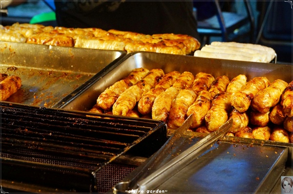 士林夜市:台北 捷運劍潭站 士林夜市吃透透~怎麼每道都會”爆”呢