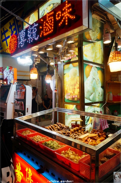 士林夜市:台北 捷運劍潭站 士林夜市吃透透~怎麼每道都會”爆”呢