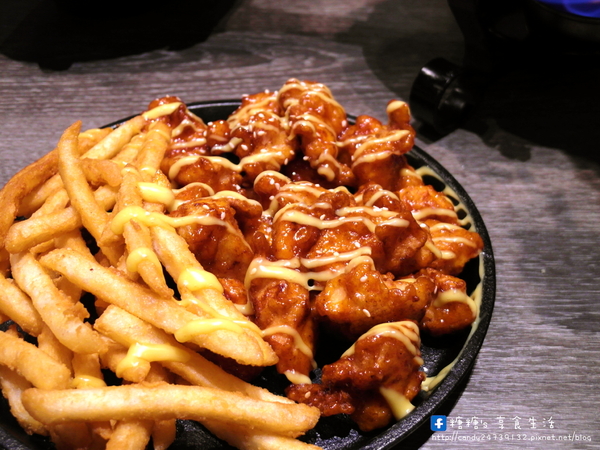 打啵G(台中大隆店)：〖台中│美食〗打啵G-台中大隆店 ❤ 超強韓流來襲~打啵G-台灣4號店於大隆路盛大開幕!!超澎派＂皇冠炸雞＂大隆店限定登場!!