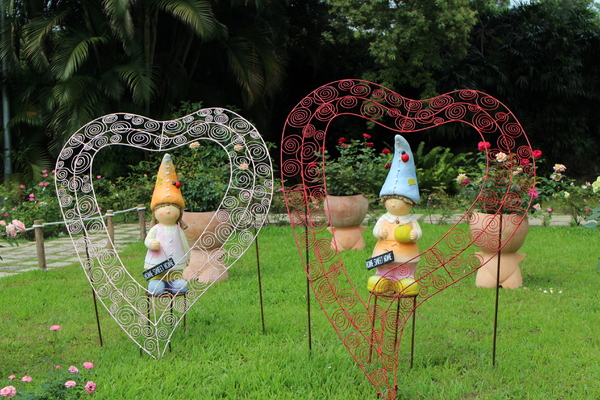 2015玫瑰花展：春日微旅行「2015玫瑰花展」(4/1~4/12)士林官邸/士林捷運站