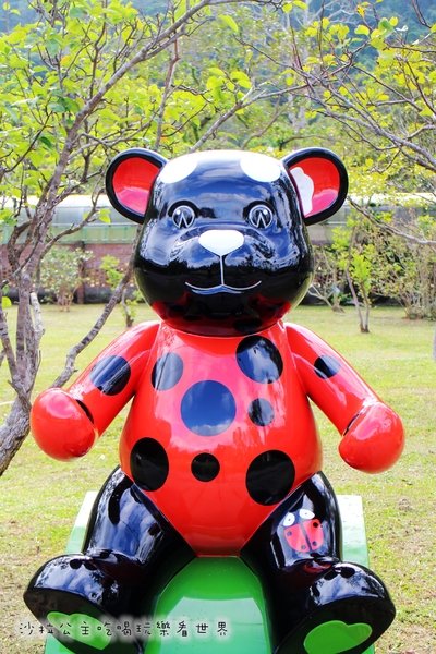 2016樂活熊城市嘉年華：台北免費展覽『2015樂活熊城市嘉年華』士林官邸賞梅/落羽松/士林捷運站