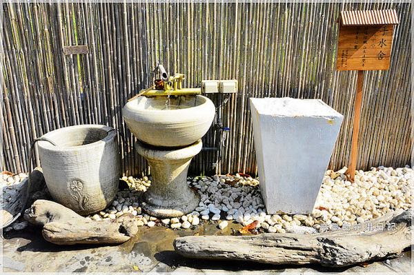 夕遊出張所(安平分室)：【臺南】安平區。夕遊出張所－３６６生日彩鹽．香蒜塩花霜淇淋