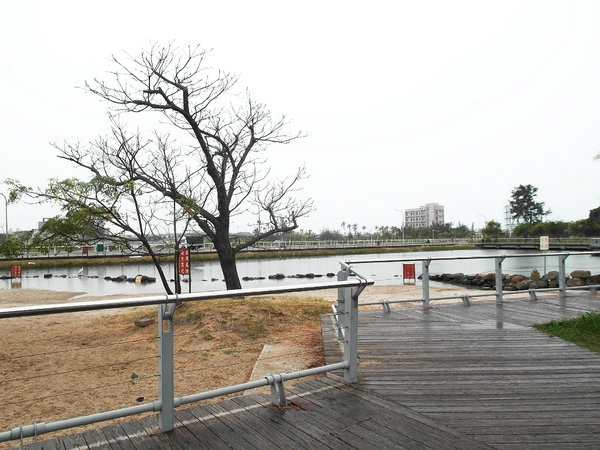 夕遊出張所(安平分室):【台南】必去熱門景點。夕遊出張所──免費/日系/鹽味冰淇淋/繽紛366種生日鹽!(文末推薦安平景點