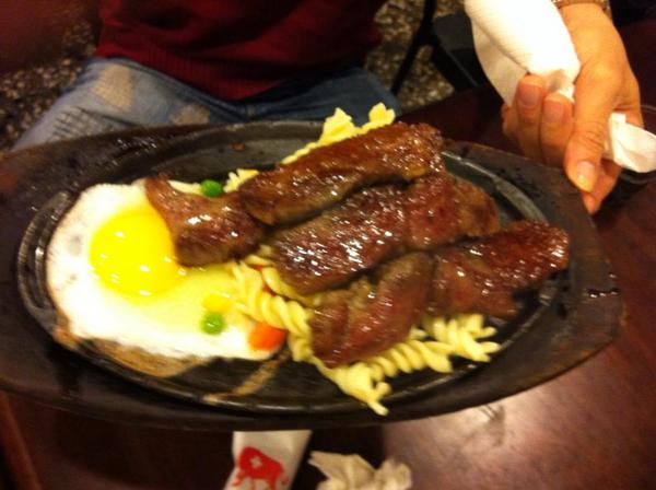 大塊牛排專賣店:平價好吃的牛排『大塊牛排專賣店』