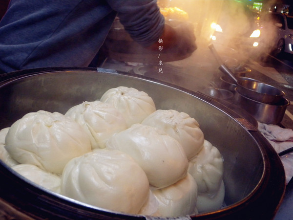 迪化街商圈:【台北市大同區。年貨大街】2016迪化街年貨大街 1/23~2/7開跑囉! 快來試吃 快來體早體驗過年的感覺 如何去 交通跟停車秘笈推薦行程