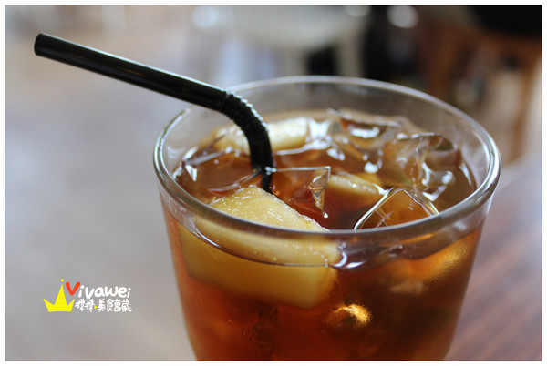 小熊書房：宜蘭冬山｜梅花湖畔旁的寧靜下午茶享受『小熊書房』