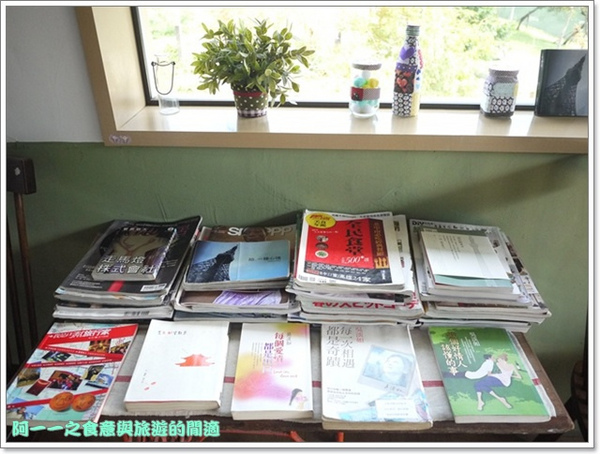 小熊書房：宜蘭冬山 小熊書房(梅花湖總店) 雞腿排&鬆餅～湖景包圍的幸福下午茶