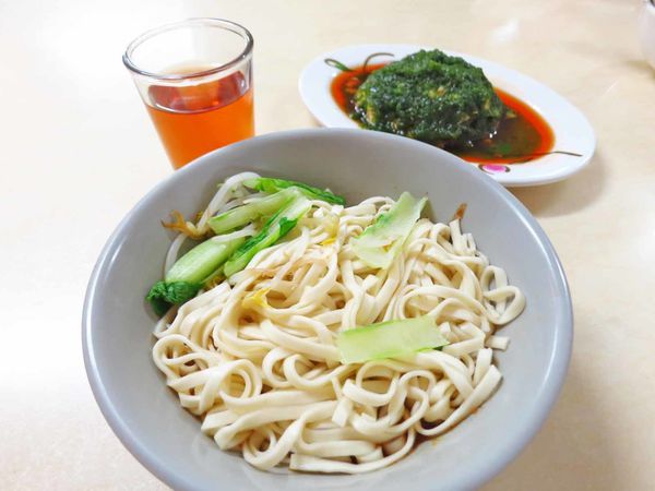 【台北美食】小龍飲食-超強威力的怪味雞