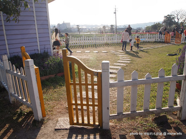 中社觀光花市：【景點】台中中社觀光花市@后里 : 沒有鴛鴦與蝴蝶的花花世界,鬱金香花季果然是很美的!