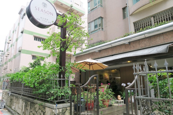 SEASON Cuisine Pâtissiartism：[貴腹下午茶]台北 捷運大直站 SEASON ~天使羽翼X牛角混搭之天使蒙布朗