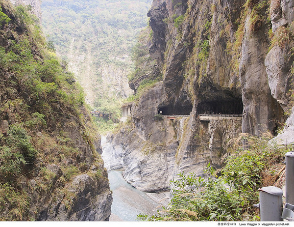 太魯閣國家公園:【花蓮 Hualien】太魯閣國家公園 燕子口步道欣賞壯麗的峽谷地形Taroko