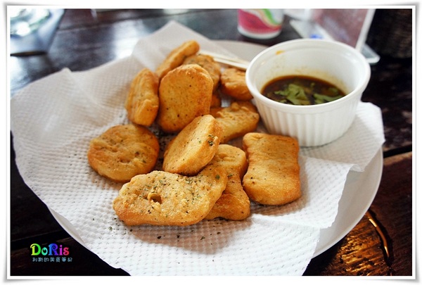 巴莎諾瓦餐廳(希臘館)：快把握住這夏天最後的尾巴 來海邊走走踏踏浪-巴莎諾瓦三芝淺水灣南洋館