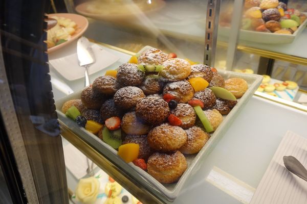 日月行館觀光國際酒店：(胖樺食記)南投縣六星級” 日月潭‧日月行館國際觀光酒店” 。貴婦下午茶佐以無敵湖光山色美景。