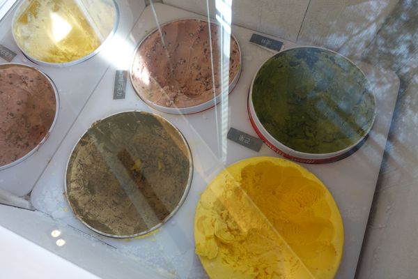 日月行館觀光國際酒店：(胖樺食記)南投縣六星級” 日月潭‧日月行館國際觀光酒店” 。貴婦下午茶佐以無敵湖光山色美景。