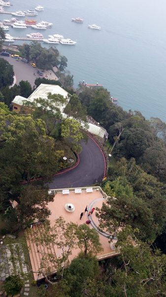 日月行館觀光國際酒店：(胖樺食記)南投縣六星級” 日月潭‧日月行館國際觀光酒店” 。貴婦下午茶佐以無敵湖光山色美景。