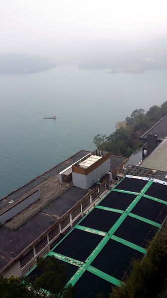 日月行館觀光國際酒店：(胖樺食記)南投縣六星級” 日月潭‧日月行館國際觀光酒店” 。貴婦下午茶佐以無敵湖光山色美景。