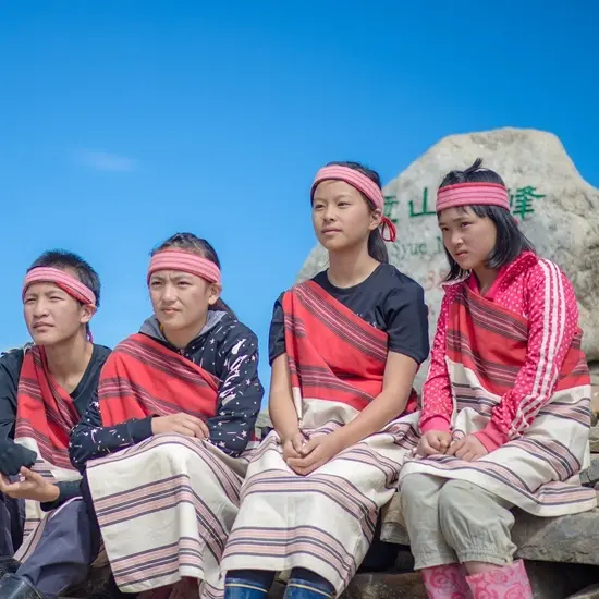 請用新台幣送他們暫時離開台灣！桃山國小合唱團遠赴德國參賽卻苦無經費，4/27將在台北101演唱並義賣專輯籌措旅費，歡迎各界民眾到場共襄盛舉。