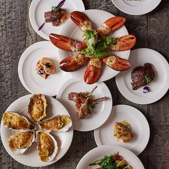 位上主餐半自助式吃到飽！彩匯自助餐廳挑戰「誰說吃到飽沒有美食」，推出全新印度美饌、頂級微主餐，吃到飽也能品嚐到頂級美食。