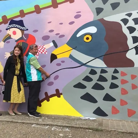 誰說台中大甲只能去鎮瀾宮！大甲鐵砧山旁出現超萌彩繪牆，還有周邊9個美食景點，讓你除了求安心，還要吃飽飽玩透透。