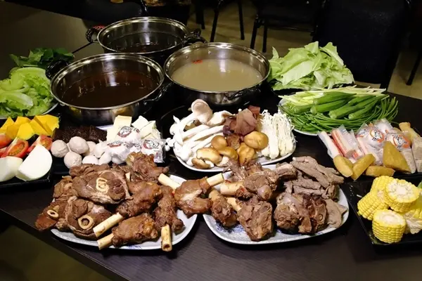 小珊珊 曾在「羊霸天下-楊梅總店」