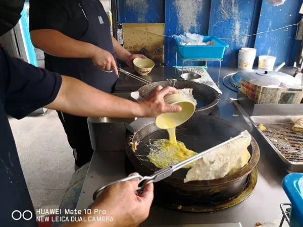 小珊珊 曾在「大園手工報紙蛋餅」