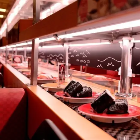 台南人真得等太久了！超高CP值壽司郎、海底撈領軍5間熱搜美食進攻台南，要讓台南吃貨手刀排隊搶吃。