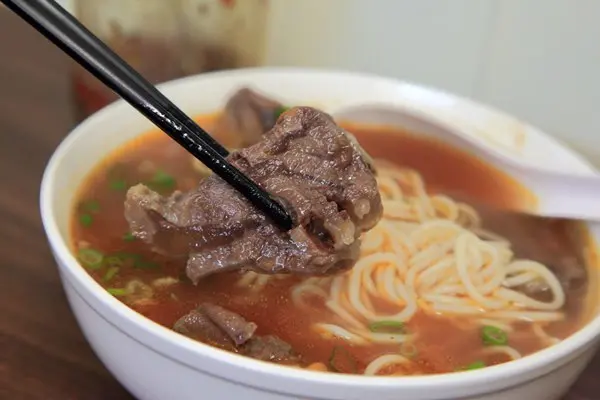 寶師傅私房牛肉麵 /美食窩客 咬咬 提供 未經許可，不得轉載