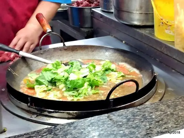 美食窩客 SJKen 曾在「合歡刀削麵」