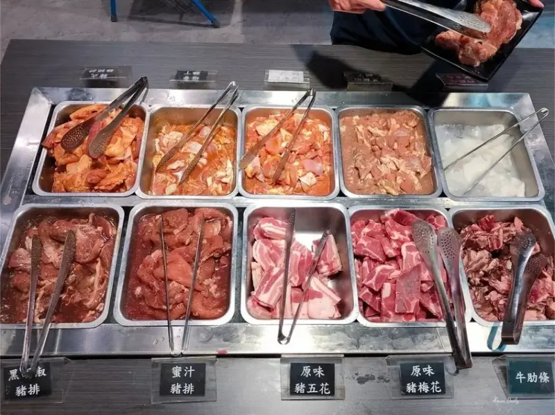 美食窩客 安安日常 推薦「豬對有韓式烤肉吃到飽」