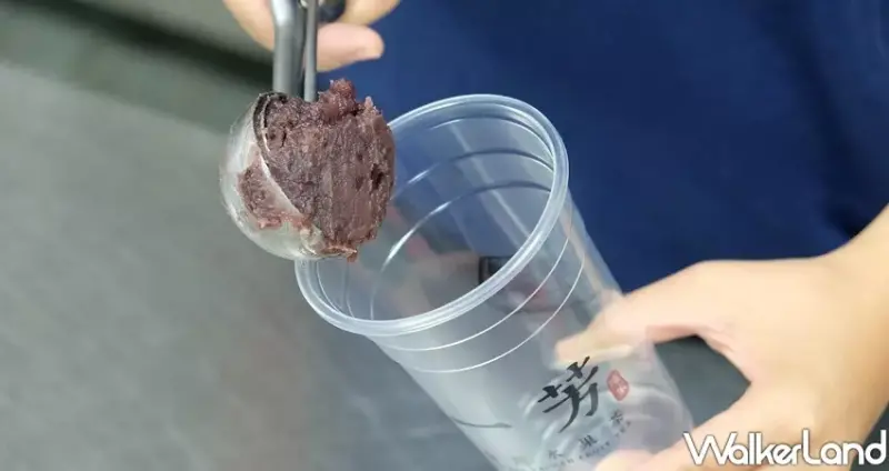 一芳「金鑽鳳梨杏仁露、蜜紅豆粉粿鮮奶」 / WalkerLand窩客島整理提供 未經許可不可轉載