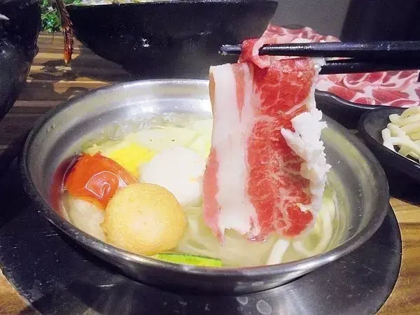 美食窩客 Felicia肥莉兒愛分享 推薦「大豚涮涮屋」