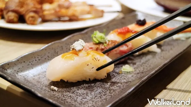 吃到飽控衝起來！沒排隊吃不到的「旭集」頂級日式Buffet吃到飽，17款必吃料理、9大美食餐區挑戰信義區吃到飽餐廳排行榜。