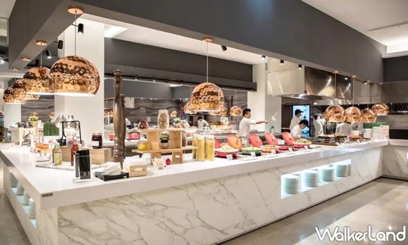 最狂星座吃到飽又來了！新莊天賜百匯推出「摩羯座66折」壽星限定吃到飽優惠，再加碼「明太子烤龍蝦」讓人揪團衝新莊吃到飽。