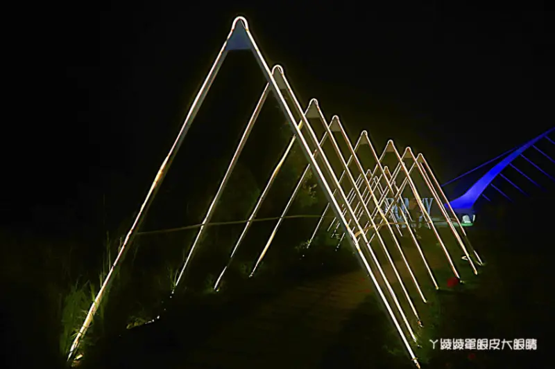 夏季三角景觀咖啡廳 /美食窩客 ㄚ綾綾單眼皮大眼睛 提供 未經許可，不得轉載