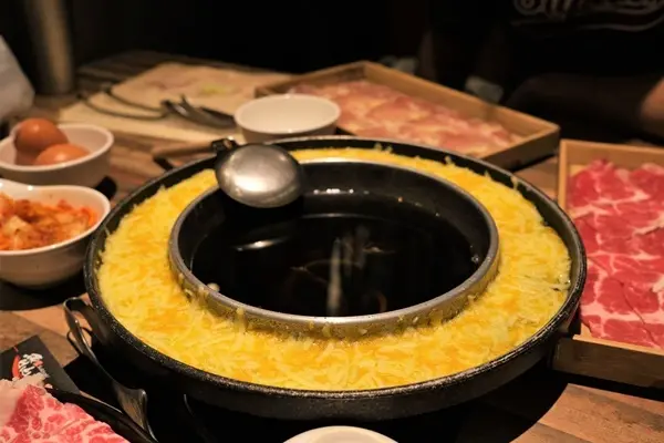 美食窩客 FoxiTraverler 曾在「魯山人和風壽喜鍋物 台大門市」