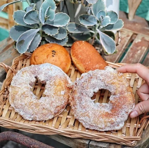 美食窩客 黛咪 曾在「脆皮 dou dou 甜甜圈」