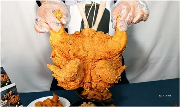 美食窩客 敦小蓮 曾在「桃城雞排」