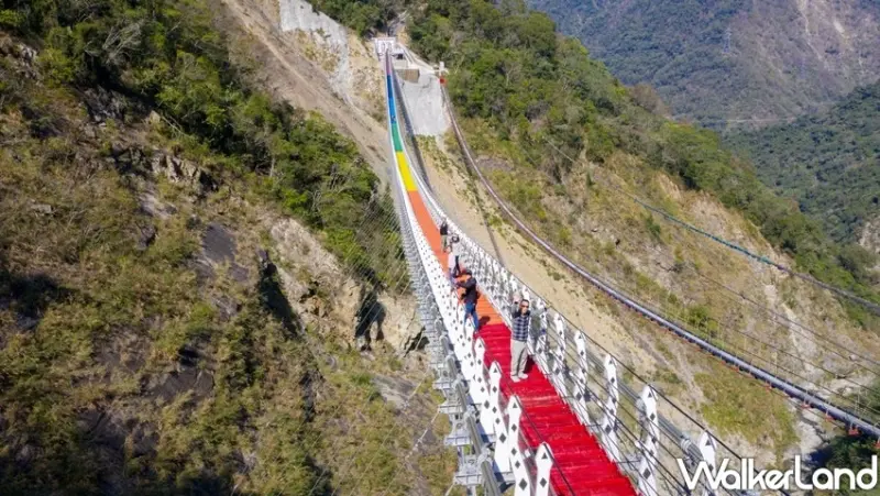 南投景點雙龍七彩吊橋（雙龍瀑布園區） / WalkerLand窩客島整理提供 未經許可不可轉載